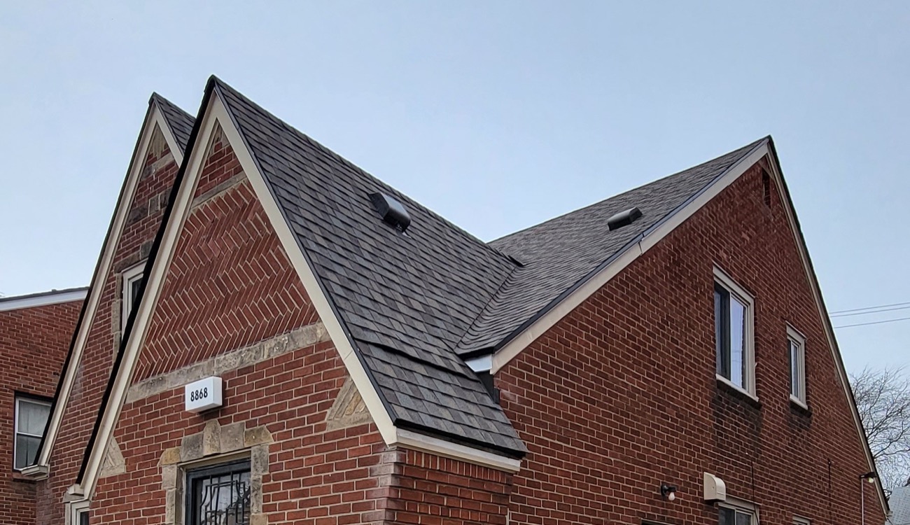 Detroit Home Gets New CertainTeed Roof